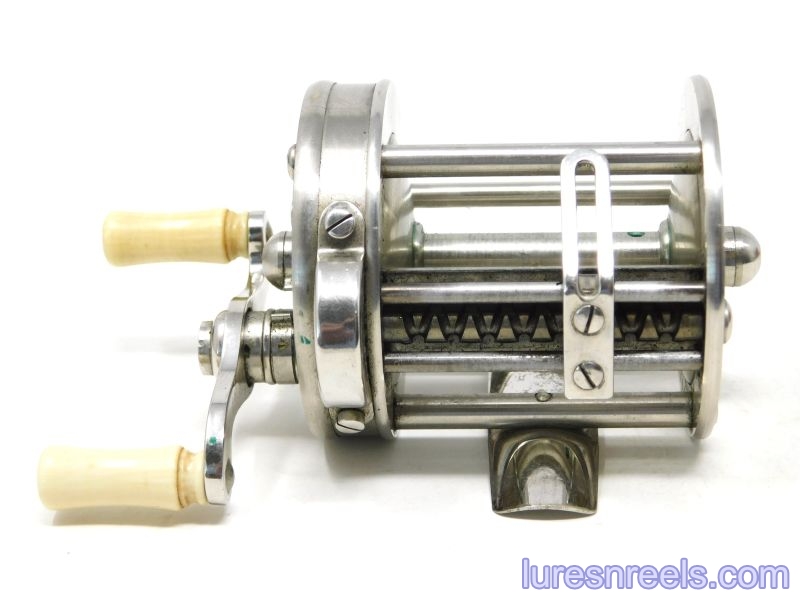 James Heddon's Sons 3-25 reel